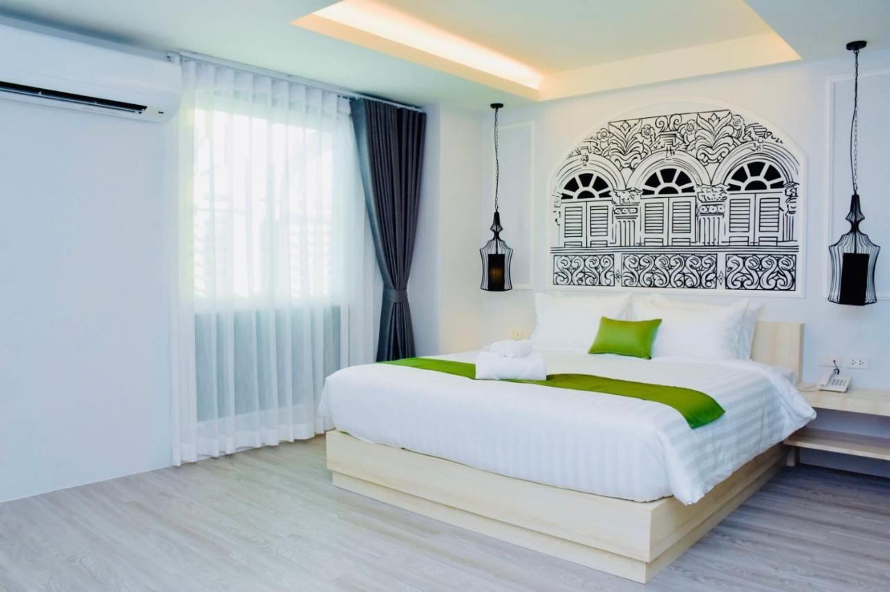 Peranakan House Phuket Exterior photo